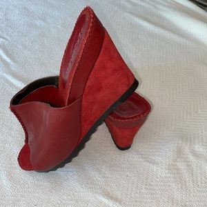 Aerosols size 8 super comfy